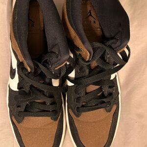 Nike Air Jordan 1